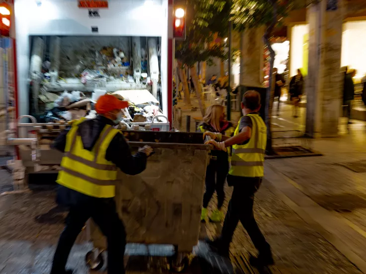 Θεσσαλονίκη: Άστεγος σώθηκε στο «παρά πέντε» από πρέσα απορριμματοφόρου