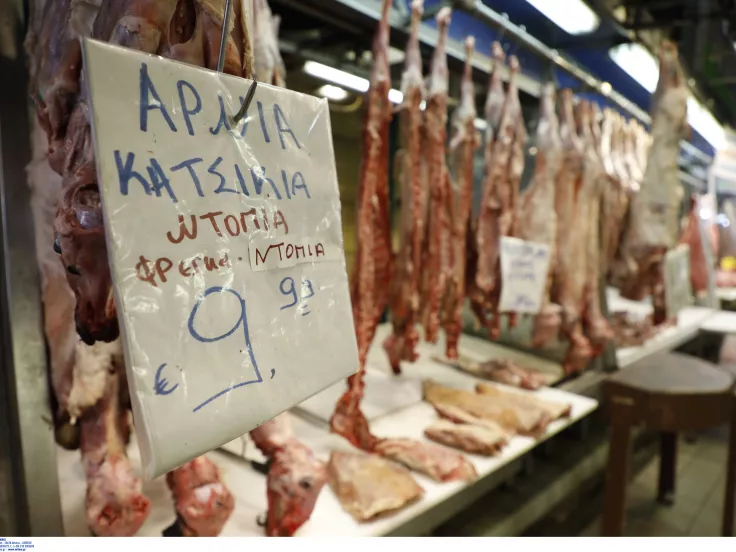 ΥΠΑΑΤ: Εντατικοί οι έλεγχοι στην αγορά για τις παράνομες «ελληνοποιήσεις» ενόψει Πάσχα