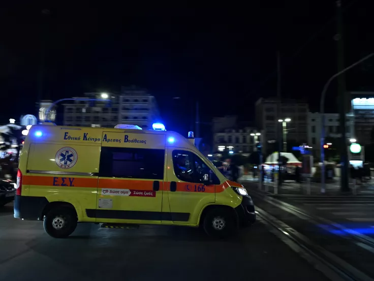 Πειραιάς: Σε κρίσιμη κατάσταση ο 17χρονος που παρασύρθηκε από λεωφορείο