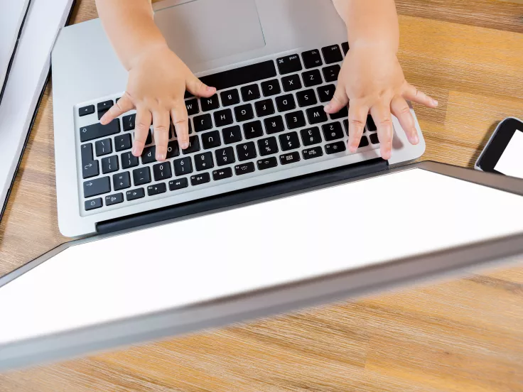 Επίδομα παιδιού Α21: Λήγουν οι αιτήσεις - Πότε μπαίνουν τα χρήματα