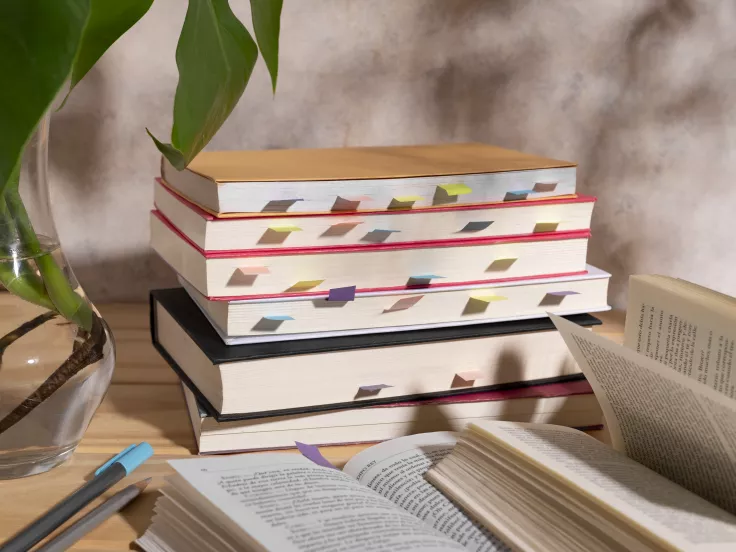 Τι σημαίνει η λέξη «ανώμοτος»