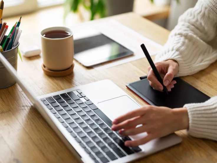 Τι σημαίνει η λέξη «κουμπούρας»