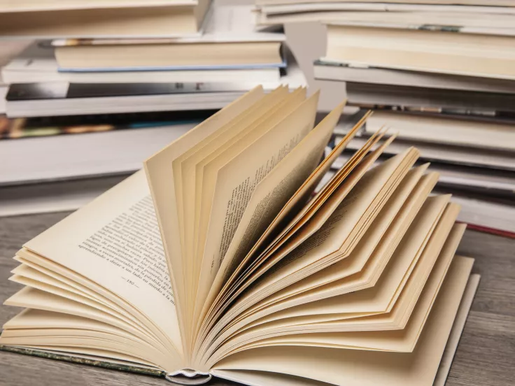 Τι σημαίνει η λέξη «άρατος»