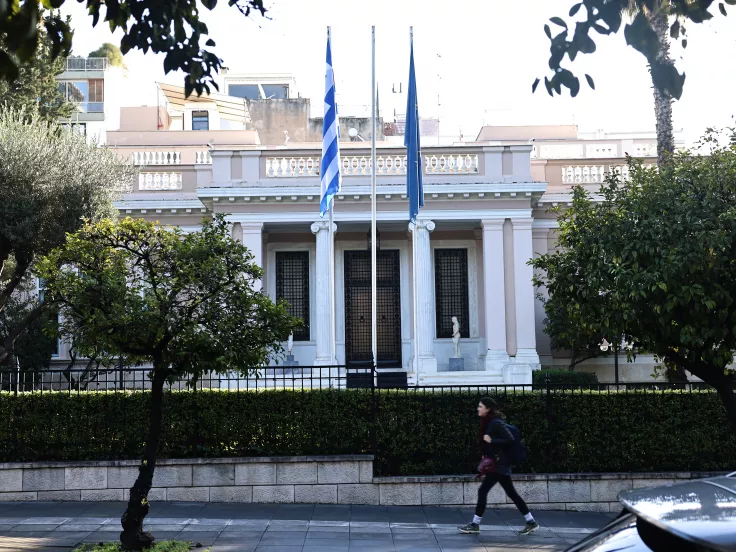 Νέα Δημοκρατία: Σε εβδομαδιαία βάση συσκέψεις για την πορεία των τιμών