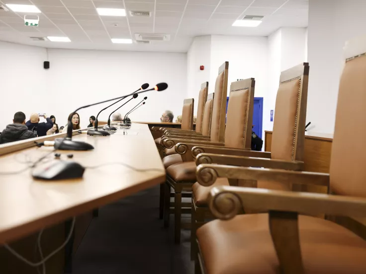 Δίκη Τεμπών: Δήλωσε αποχή η πρόεδρος λόγω της Κωνσταντοπούλου - «Έχω δεχθεί πολλές προσβολές»