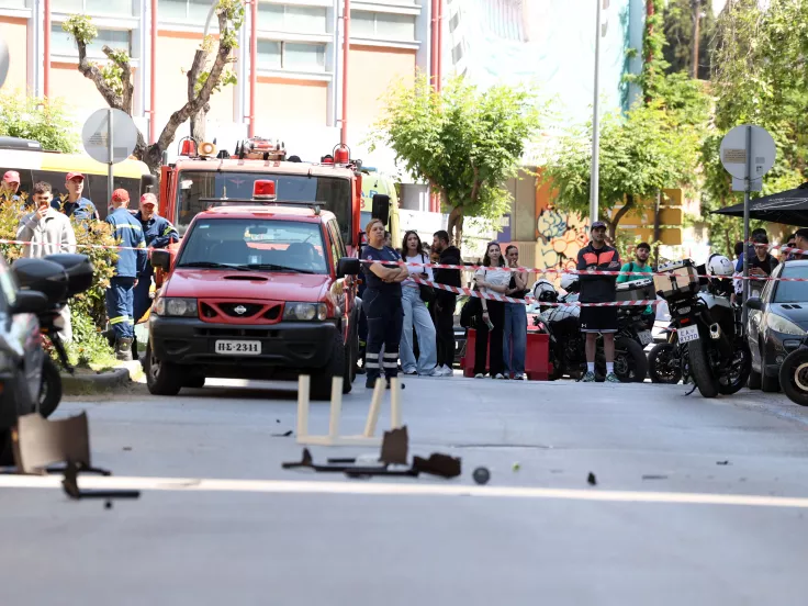Θεσσαλονίκη: 20χρονος πετά αντικείμενα από μπαλκόνι, ζητά να δει ψυχολόγο
