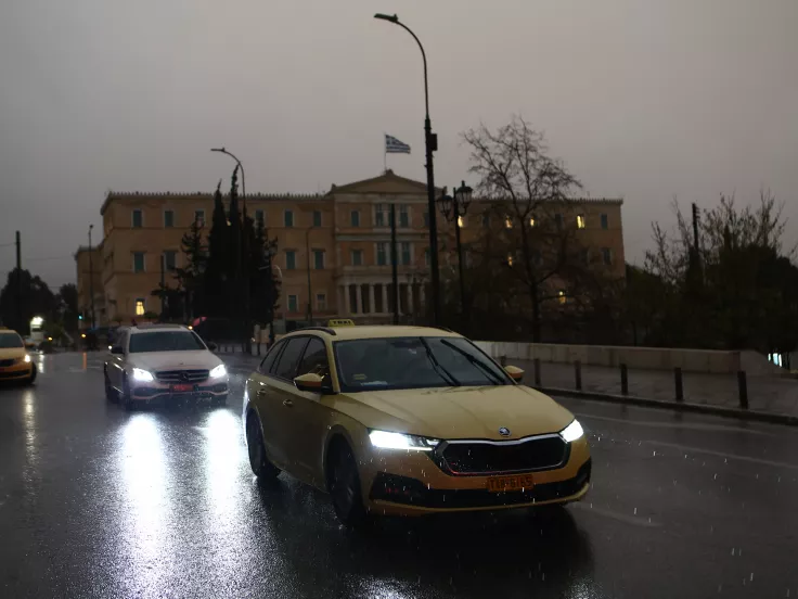 Καιρός: Μεγάλη Πέμπτη με βροχές και κρύο - Πού θα πέσουν καταιγίδες