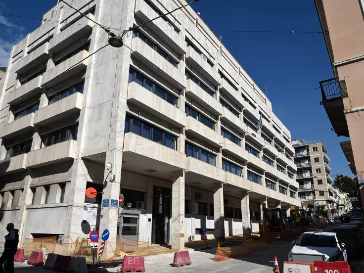 Υφυπουργός Δικαιοσύνης για υπόθεση 89χρονου: «Υπήρξε κενό στα μέτρα ασφαλείας»