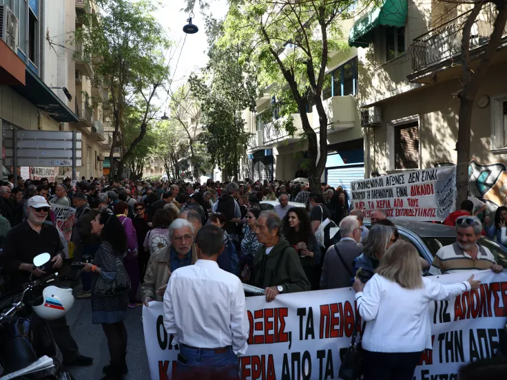 Απεργούν οι εκπαιδευτικοί στις 13/5: Τι θα γίνει με τα σχολεία