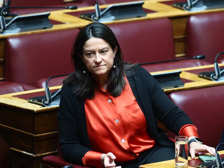Υπουργείο Εργασίας: Συνεχίζεται ο διάλογος με τους εθνικούς κοινωνικούς εταίρους για για ίσες αμοιβές ανδρών - γυναικών