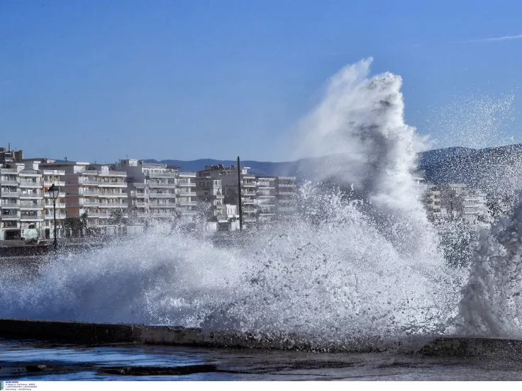 Ισχυροί βοριάδες διαδέχονται τις καταιγίδες – Αυξάνεται ο κίνδυνος πυρκαγιών