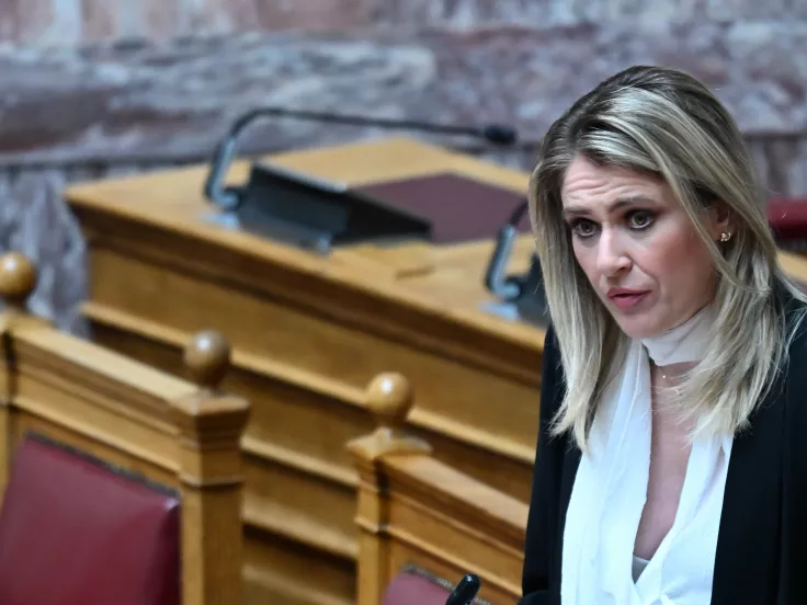 Νομοσχέδιο ΥΠΕΚΑ: Τι αλλαγές φέρνει σε αμοιβές, ασφάλιση και συντάξεις