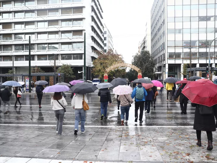 Καιρός: Από τη ζέστη των 35°C σε ισχυρές καταιγίδες – Ανατροπή σκηνικού από την Παρασκευή