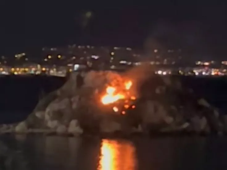 Φωτιά στα Βοτσαλάκια στον Πειραιά