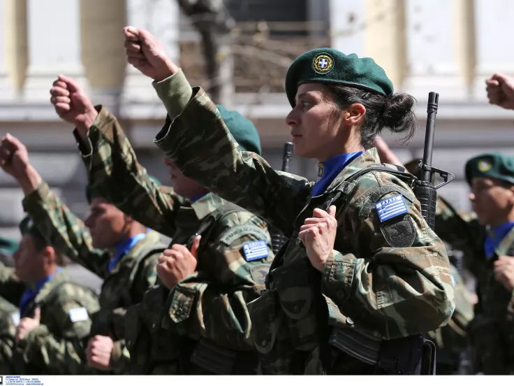 Ελληνικός Στρατός: Ορκίστηκαν οι πρώτες γυναίκες εθελόντριες