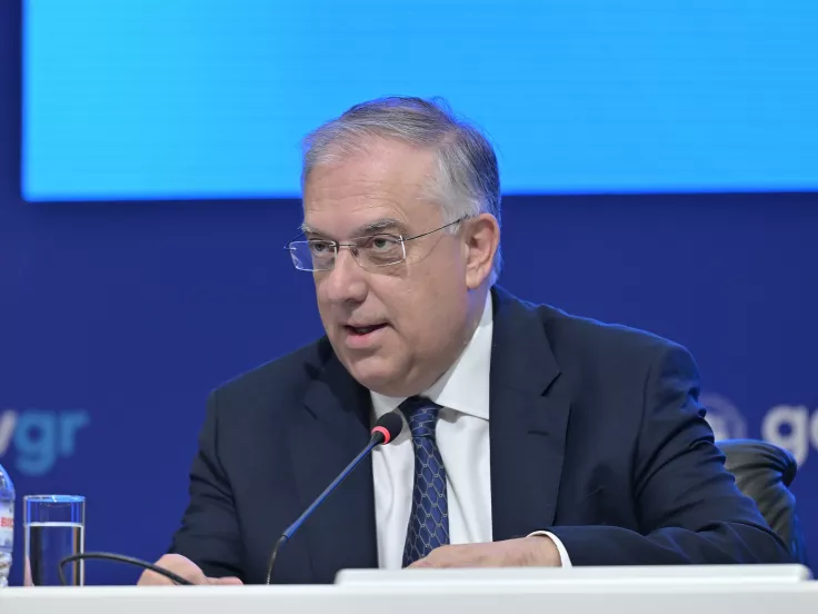 Θεοδωρικάκος: Έρχεται πλαφόν και μειώσεις τιμών σε βασικά προϊόντα