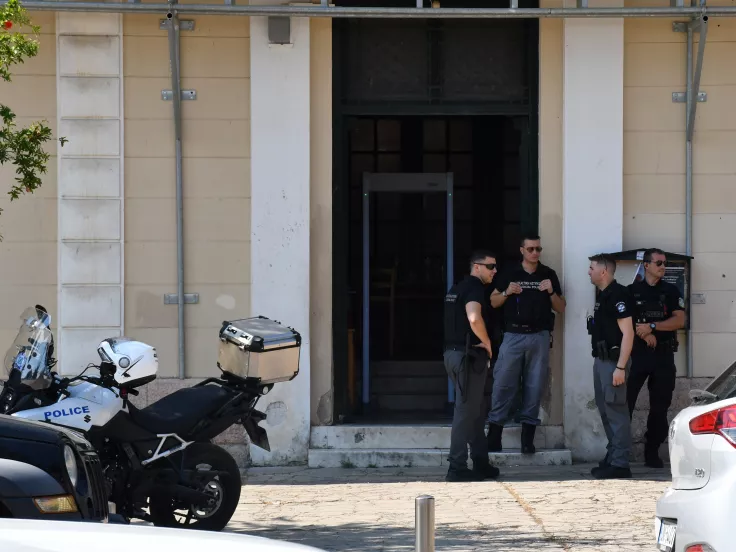 Άργος: Το Σάββατο θα απολογηθούν οι δύο αστυνομικοί που πυροβόλησαν τον 20χρονο