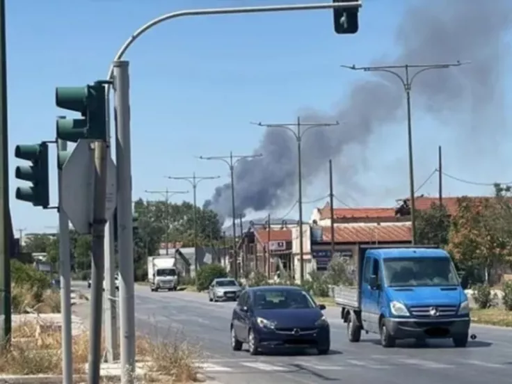 Φωτιά τώρα στα Διαβατά Θεσσαλονίκης: Ήχησε το 112