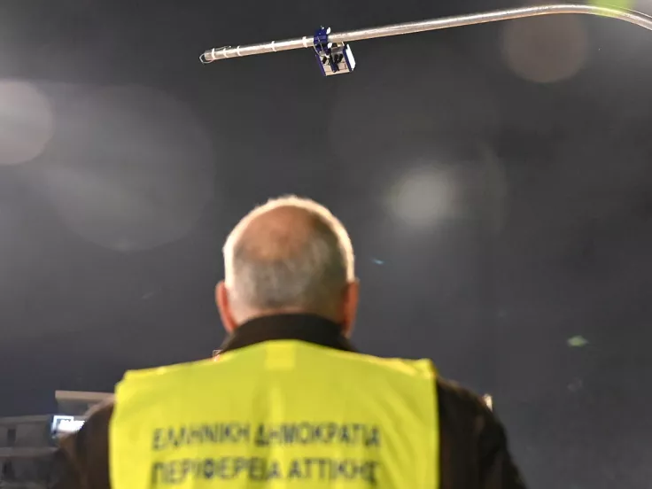 Τοποθετήθηκαν 388 κάμερες στα φανάρια της Αττικής – Πότε ξεκινούν οι καταγραφές παραβάσεων