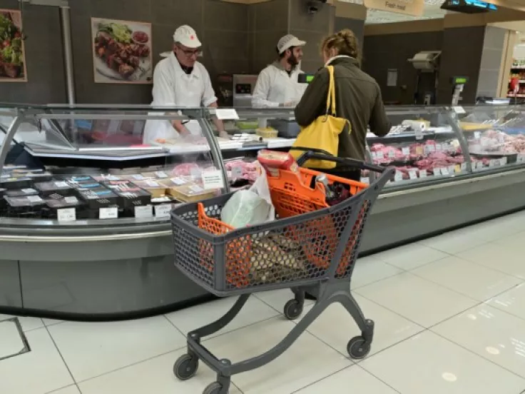 Σούπερ μάρκετ: Ποια προϊόντα ακριβαίνουν και ποια γίνονται φθηνότερα