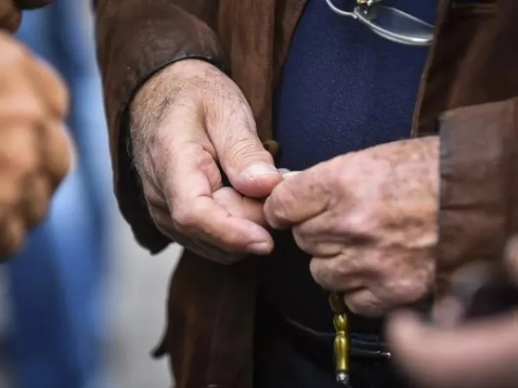 Ετήσια ενίσχυση 300 ευρώ: Οι κατηγορίες συνταξιούχων που δεν θα δουν χρήματα