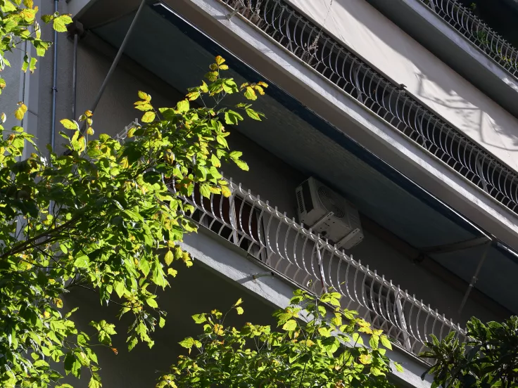 Κυψέλη: Με μώλωπες το νεκρό μωρό που βρέθηκε στην κατάψυξη
