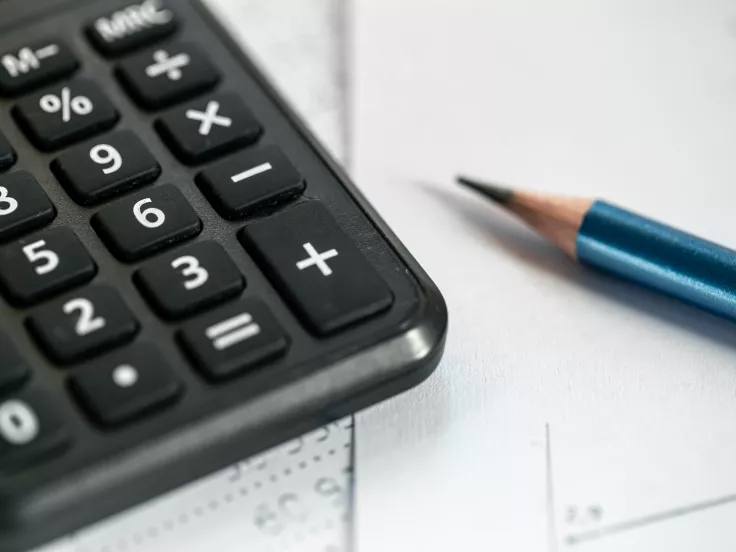 Προϋπολογισμός: Στα 5,725 δισ. ευρώ το πρωτογενές πλεόνασμα επταμήνου