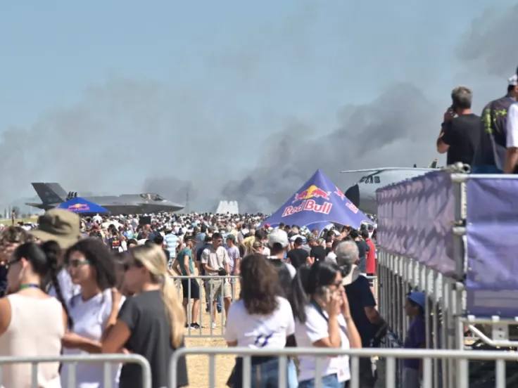 Ατύχημα στο Athens Flying Week: Συνετρίβη αεροσκάφος κατά τη διάρκεια επίδειξης