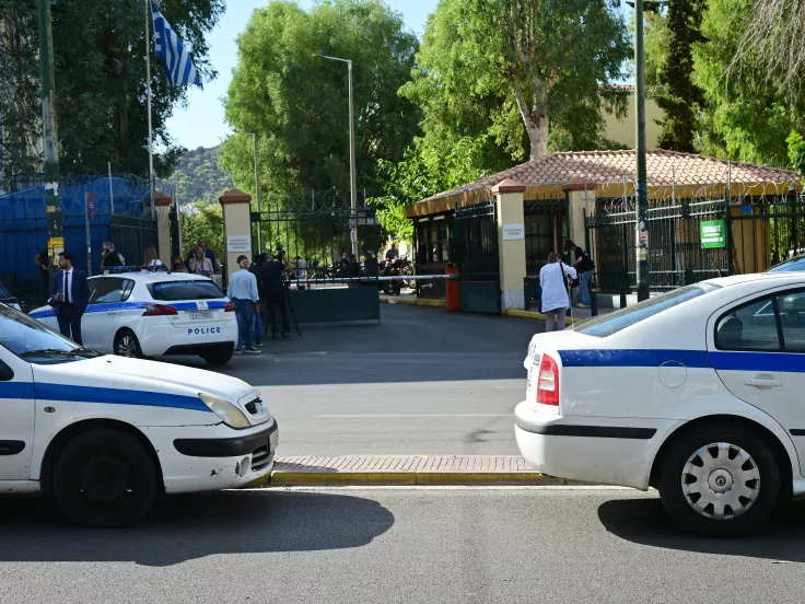 Βουλιαγμένη: Θάνατος 82χρονου για μια ξαπλώστρα - Απολογούνται οι δύο κατηγορούμενοι
