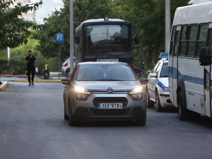 Νεκρό βρέφος στην Κυψέλη: Στη φυλακή οι τρεις κατηγορούμενοι