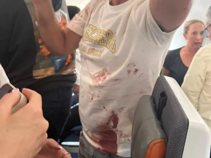 Πτήση Flydubai: Ο ένας πιλότος ήθελε να ρίξει το αεροπλάνο και μαχαίρωσε τον άλλο