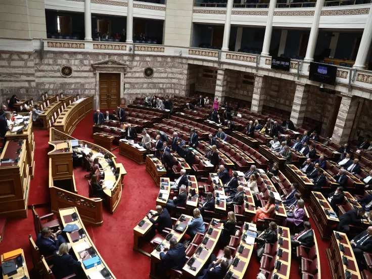 Βουλή: «Όχι» στην άρση ασυλίας Πλεύρη - Θεοδωρικάκου, «ναι» για Πολάκη