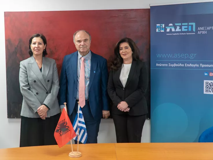επιδιώκουμε να ενισχύσουμε την αμοιβαία κατανόηση των συστημάτων και των μεθόδων ελέγχου που εφαρμόζονται στους δύο φορείς και να διερευνήσουμε δυνατότητες ανάπτυξης κοινών δράσεων
