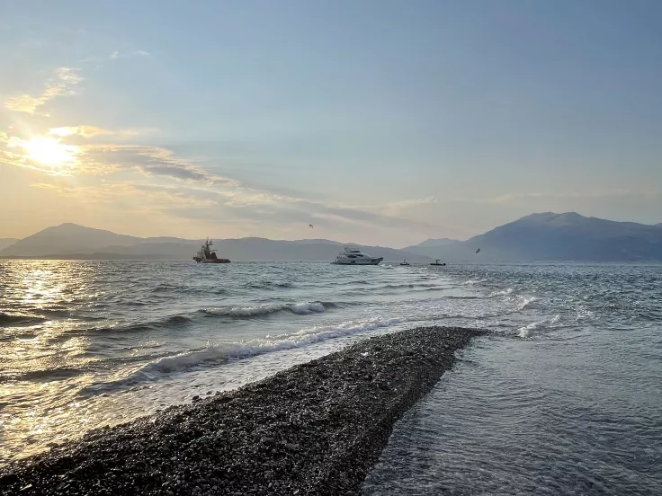Υπουργείο Οικονομικών: Εγκρίθηκε νέο voucher διακοπών - Ποιους αφορά