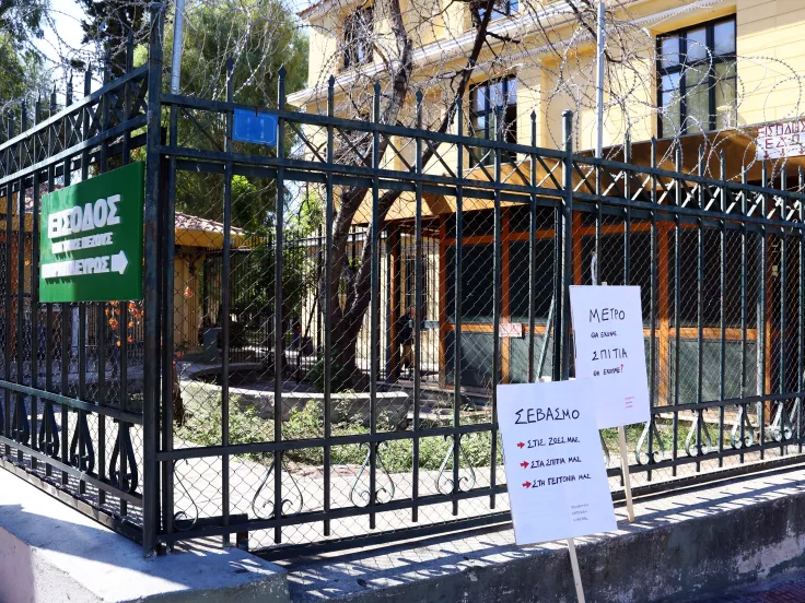 Κυψέλη: Ρωγμές σε 20 κτίρια μετά τις εργασίες του Μετρό – Τα αιτήματα των κατοίκων