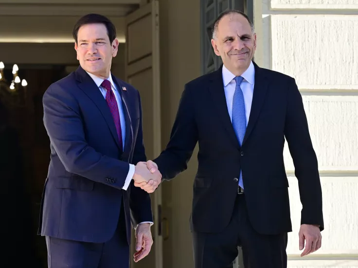 Γεραπετρίτης σε Ρούμπιο: Η Ελλάδα έτοιμη για ναυτική συνδρομή στα Στενά του Ορμούζ