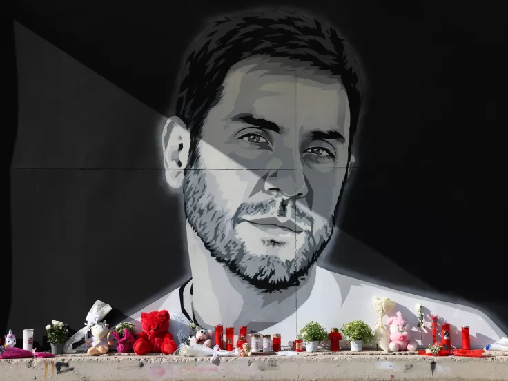 Θάνατος Μαζωνάκη: «Κανείς δεν ζήτησε να τον συνοδεύσει» κατέθεσε η διασώστρια του ΕΚΑΒ