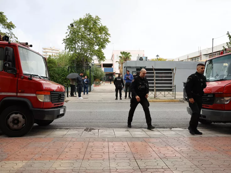 Οσμή αερίου σε σχολείο στη Γκράβα: Ερώτηση από ΚΚΕ στη Βουλή - Σοβαρό κενό στα σχέδια εκκένωσης για 4.000 μαθητές