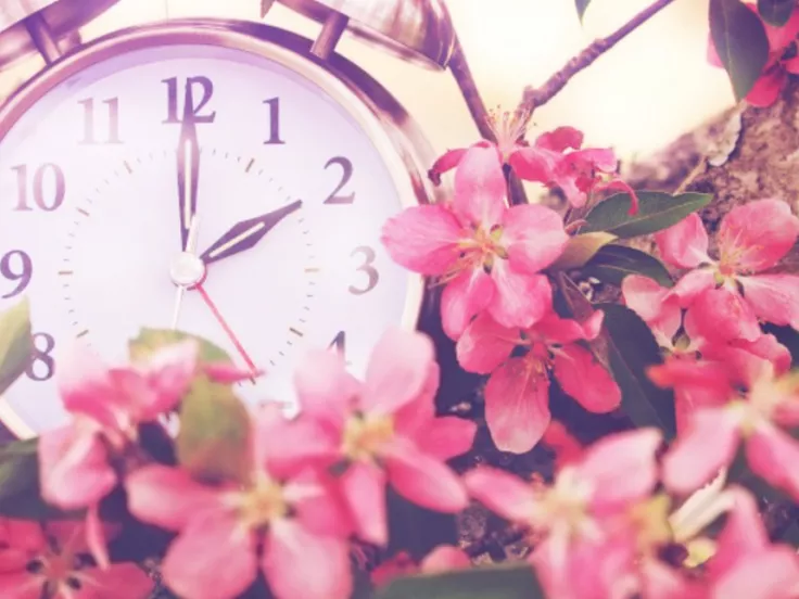 Αλλαγή ώρας 2026: Πότε και πώς θα προχωρήσουμε τα ρολόγια μας