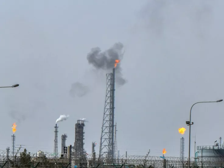 Επιθέσεις σε ενεργειακές υποδομές στο Ιράν και αντίποινα σε Κουβέιτ και Μπαχρέιν