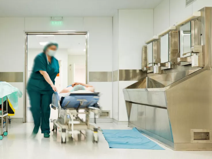 Ενίσχυση του Δημόσιου Συστήματος Υγείας: 8.000 Νέες Θέσεις Εργασίας έως το 2026