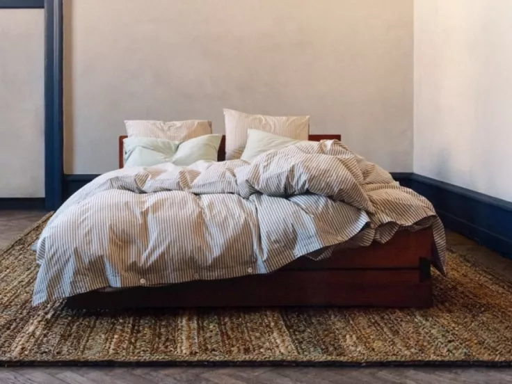 Tekla: Η Δανέζικη Εταιρεία που Μεταμορφώνει τα Σεντόνια σε Έργα Τέχνης