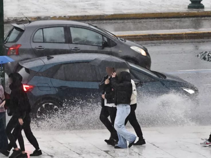 Κακοκαιρία Deborah: Βροχές και καταιγίδες πλήττουν τη δυτική Ελλάδα και το ανατολικό Αιγαίο