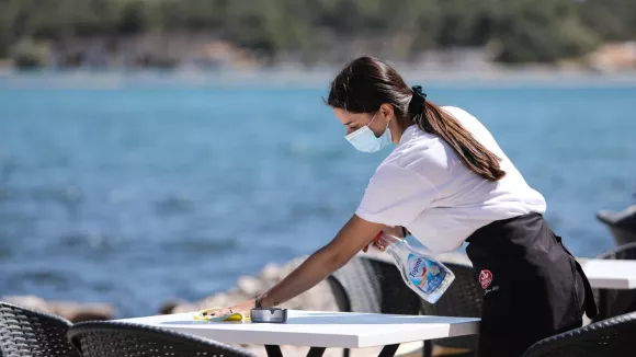 servitoros