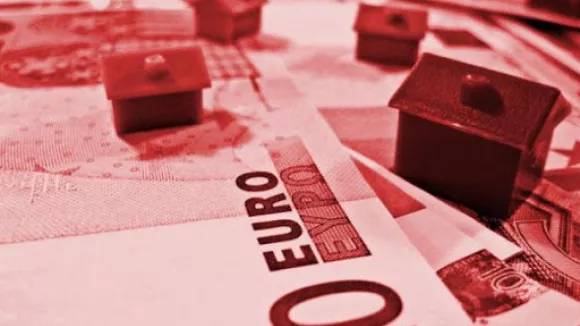 Τραπεζίτες: ισχυρές οι τράπεζες, αλλά καμπανάκι για αύξηση επιτοκίων και κόκκινα δάνεια