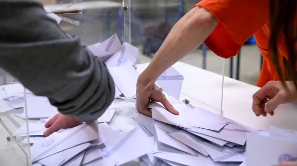 Οι αντιδράσεις των κομμάτων από το αποτέλεσμα των exit poll