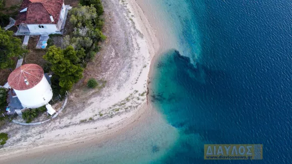 Βυθίστηκε παραλία στην Εύβοια