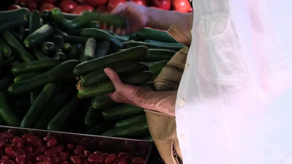 Με POS και IRIS από σήμερα στις λαϊκές αγορές