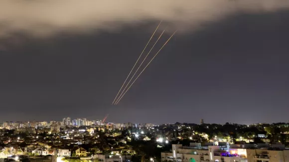 An anti-missile system operates after Iran launched drones and missiles towards Israel, as seen from Ashkelon, Israel April 14, 2024. REUTERS/Amir Cohen/File Photo Purchase Licensing Rights
