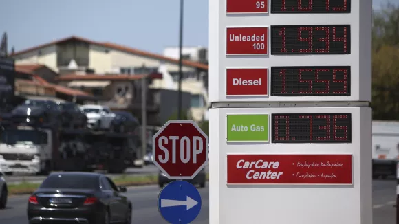 Την «ανιούσα» παίρνει πάλι η τιμή της βενζίνης - Κοντά στα 2 ευρώ το λίτρο